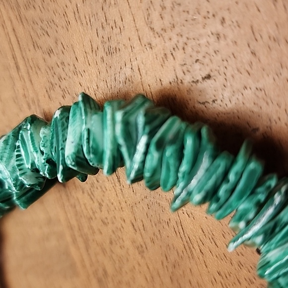 8 inch puka shell bracelet - Picture 4 of 5